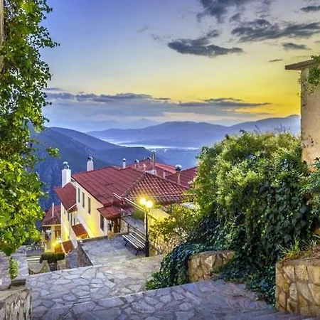 Breathe In Delphi - 3Br, Mountain & Sea View Apartment Delphi