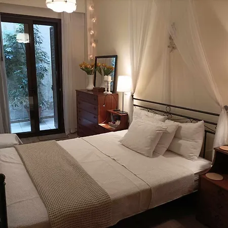 Breathe In - Spacious 3br With View Apartment Delphi