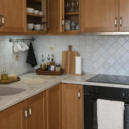Breathe In Delphi - 3Br, Mountain & Sea View Apartment *
