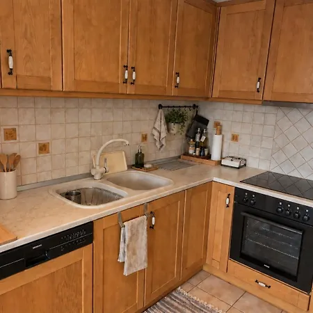 Breathe In - 3br, Mountain & Sea View