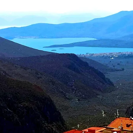 Breathe In - 3br, Mountain & Sea View