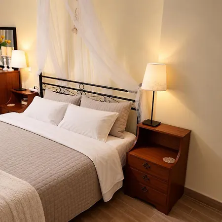 Breathe In - 3br, Mountain & Sea View Apartment *
