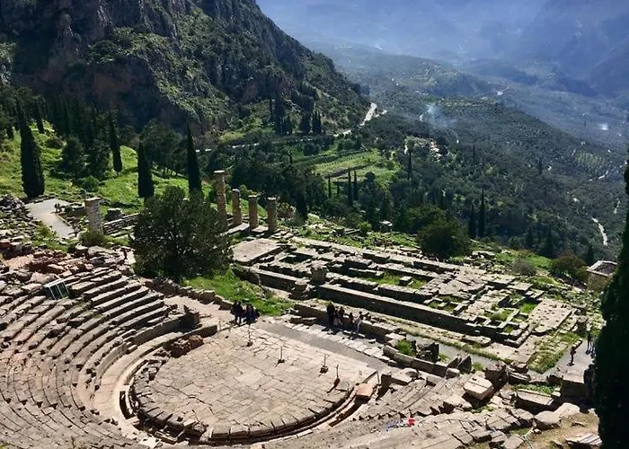 Breathe In - Spacious 3br With View Delphi